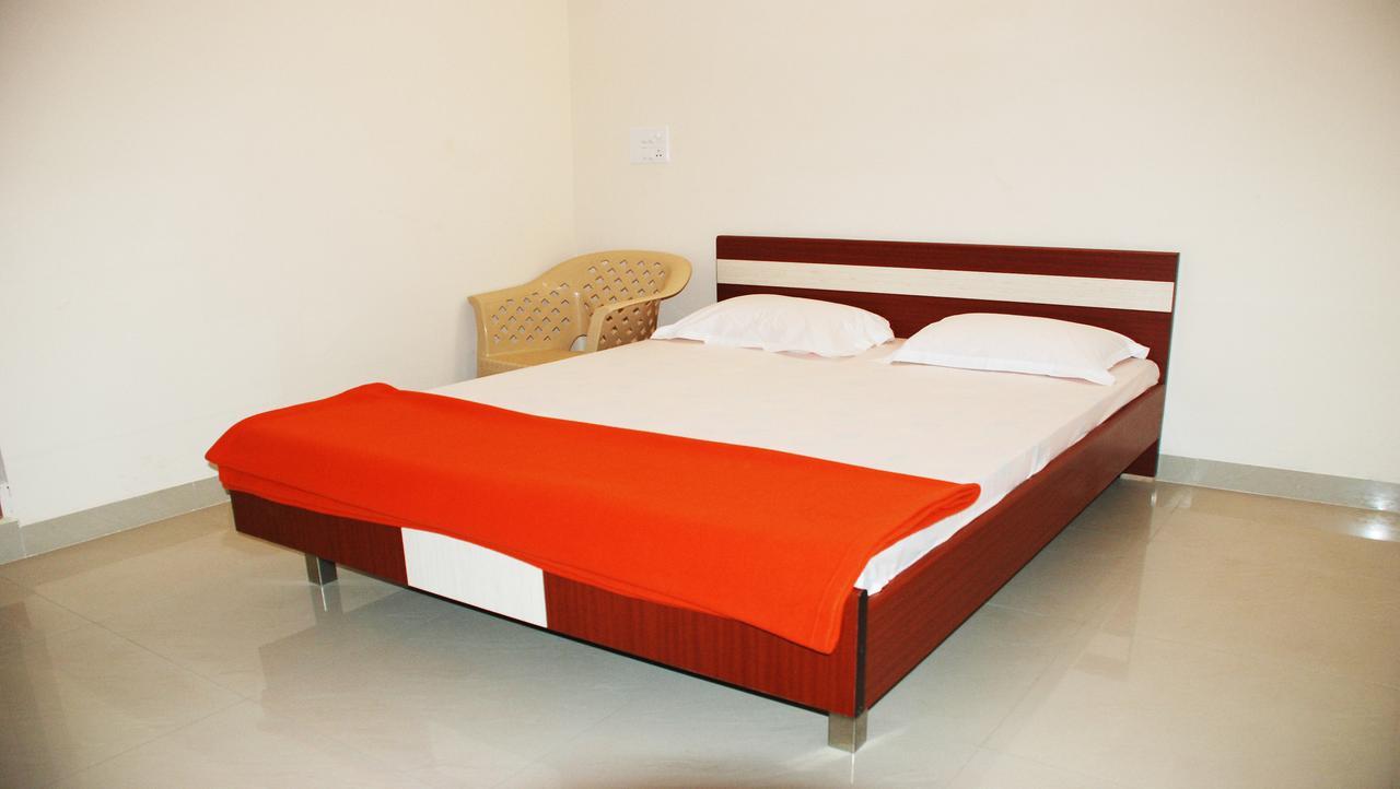 Ramas Residency Villa ศรีกาลาฮาสตี ภายนอก รูปภาพ